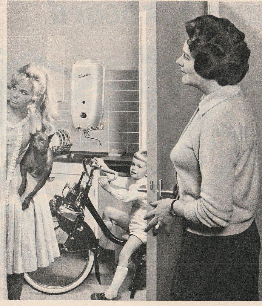 retro reclame 1960 Solex brommer jongetje in keuken, Verzenden, Overige typen