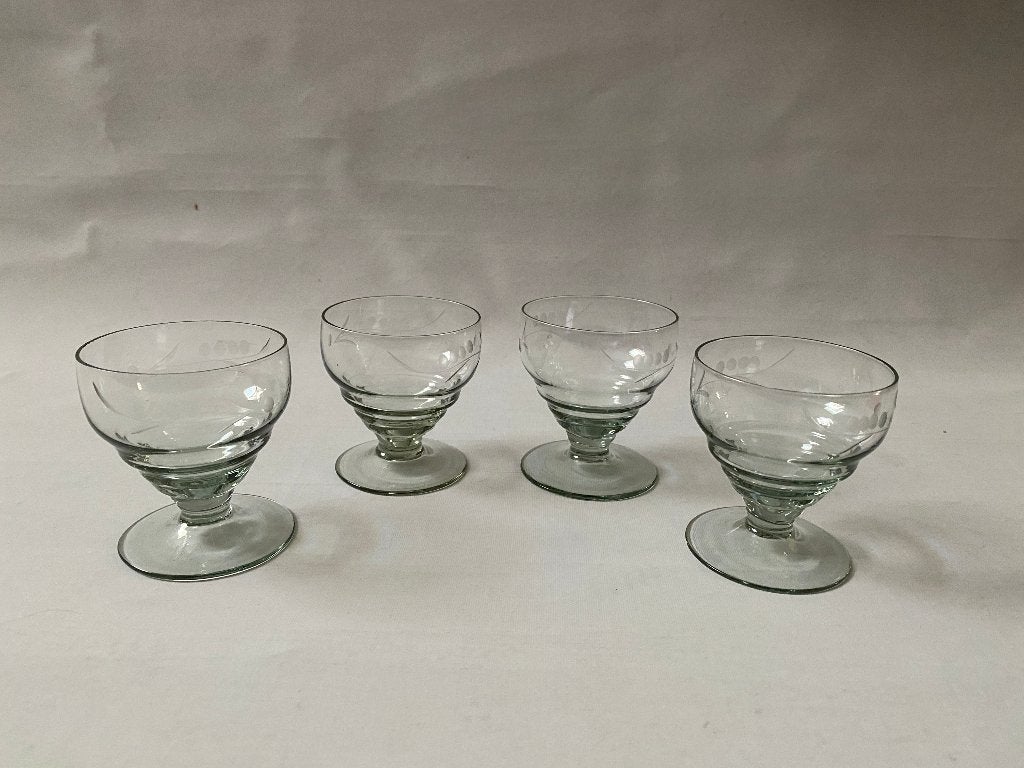 Art Deco Set van 4 mooie Leerdam likeurglaasjes Advokaat, Ophalen of Verzenden, Gebruikt, Borrel- of Shotglas