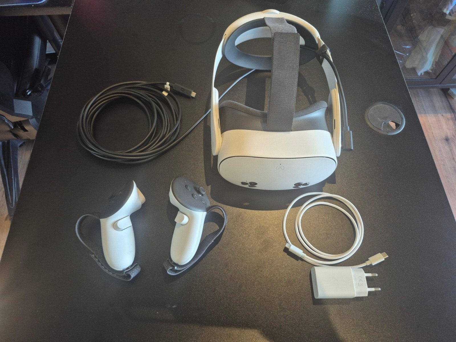 Meta Quest 3 VR-headset 128GB met Elite Strap en link kabel, Spelcomputers en Games, Ophalen, Zo goed als nieuw, VR-bril, Overige platformen