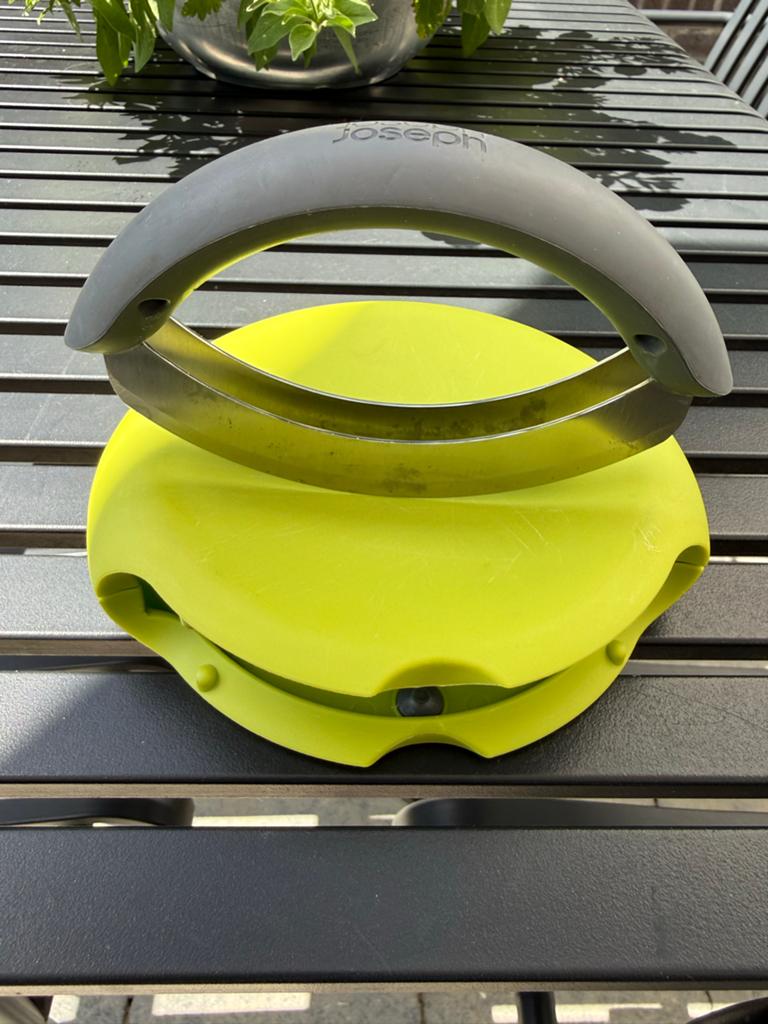 Joseph Joseph Compact Kruiden hakker - Groen, Kunststof, Ophalen of Verzenden, Zo goed als nieuw, Overige merken