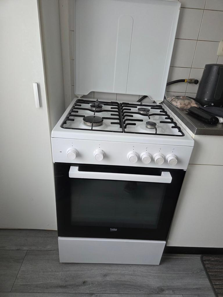 Gasfornuis beko, Witgoed en Apparatuur, Fornuizen, Ophalen of Verzenden, Vrijstaand, Gas, 4 kookzones