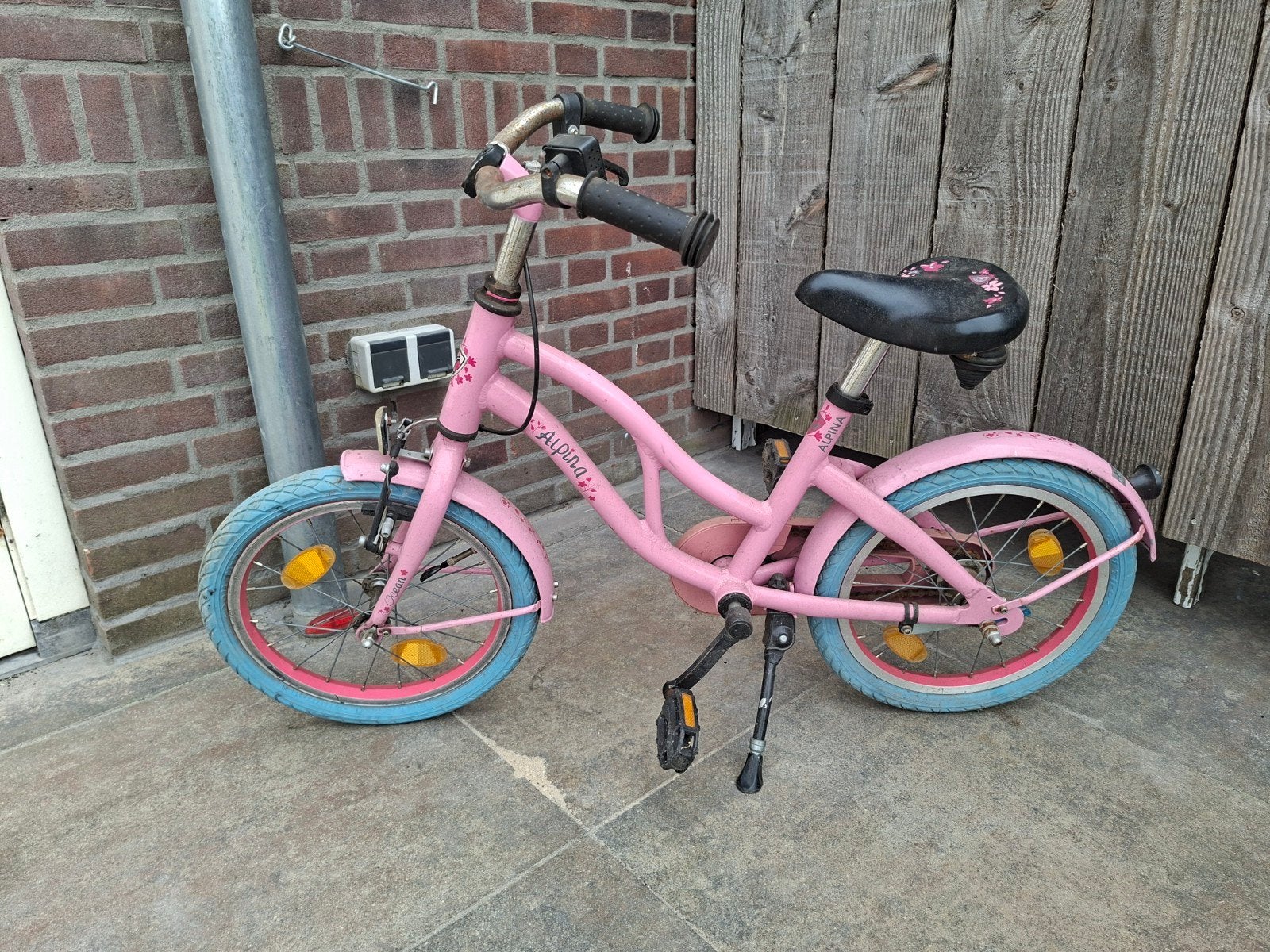Alpine 16 inch meisjesfiets - Roze met blauwe banden, Ophalen, Terugtraprem, Gebruikt, Alpine