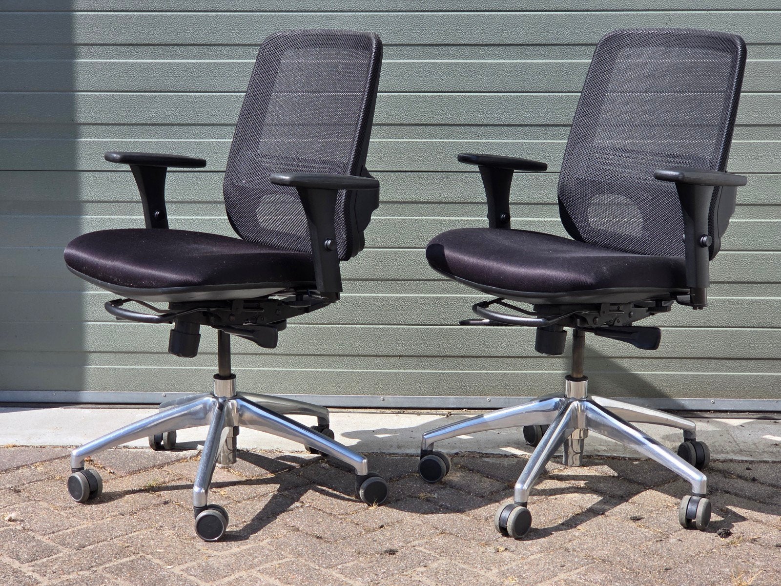 Ergonomische bureaustoelen ( los of per 2 ), Zwart, Ophalen of Verzenden, Zo goed als nieuw, Vst