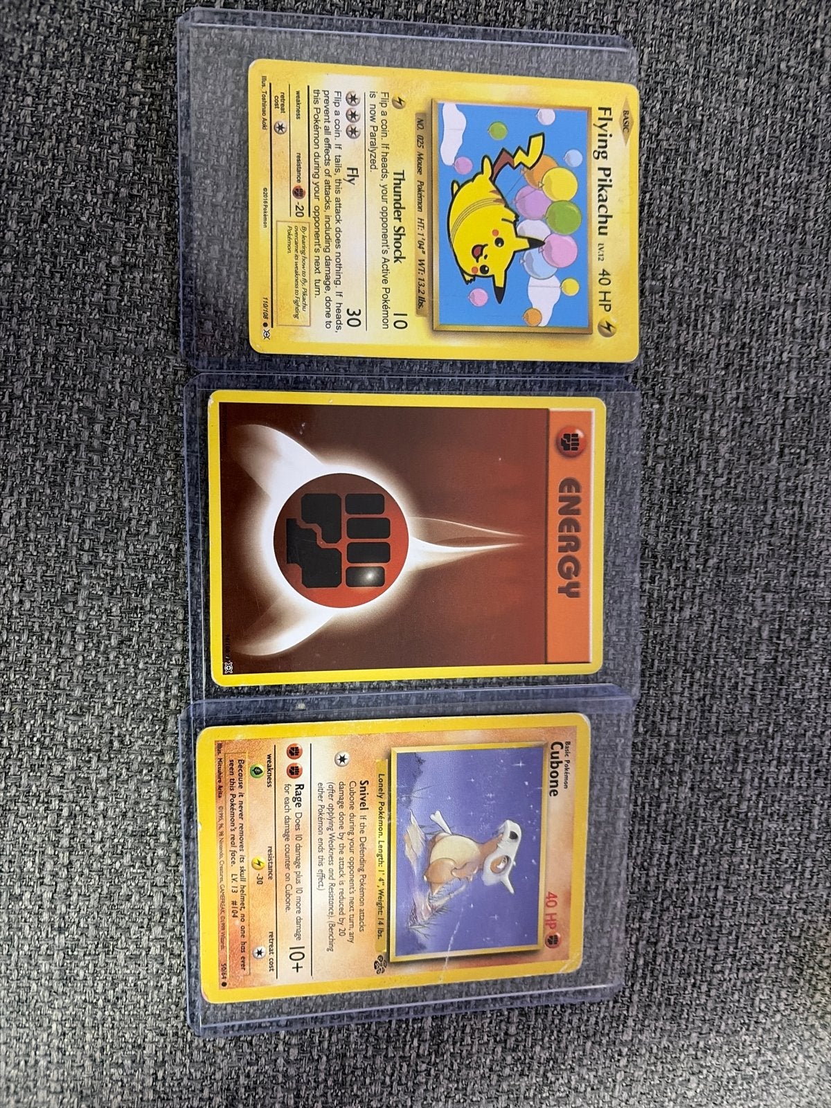 Pokémon Kaarten: Flying Pikachu, Cubone & Energy, Ophalen of Verzenden, Zo goed als nieuw, Meerdere kaarten