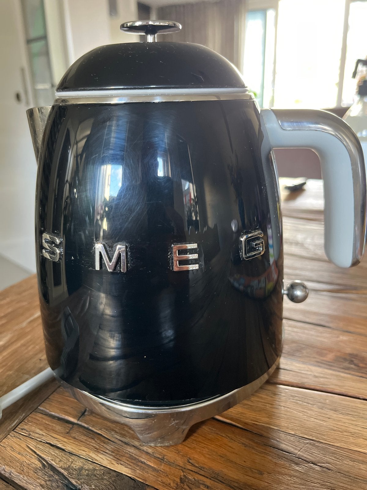 Smeg waterkoker zwart - Stijlvol en functioneel, 1 tot 2 liter, Ophalen, Gebruikt, Draadloos