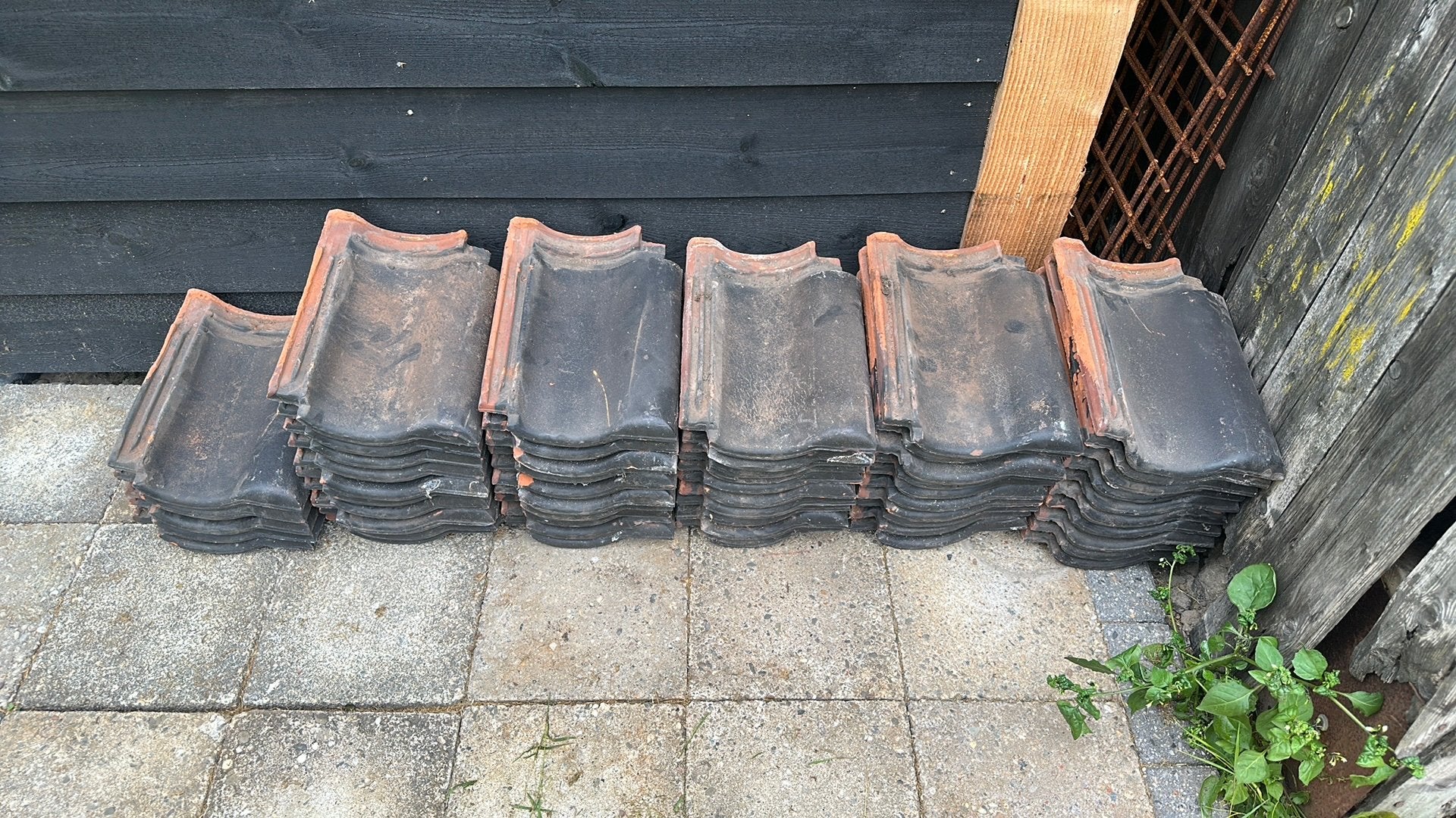 55 Dakpannen Valk/ Meeuwissen, Ophalen, Steen of Klei, Zo goed als nieuw, 15 m² of meer