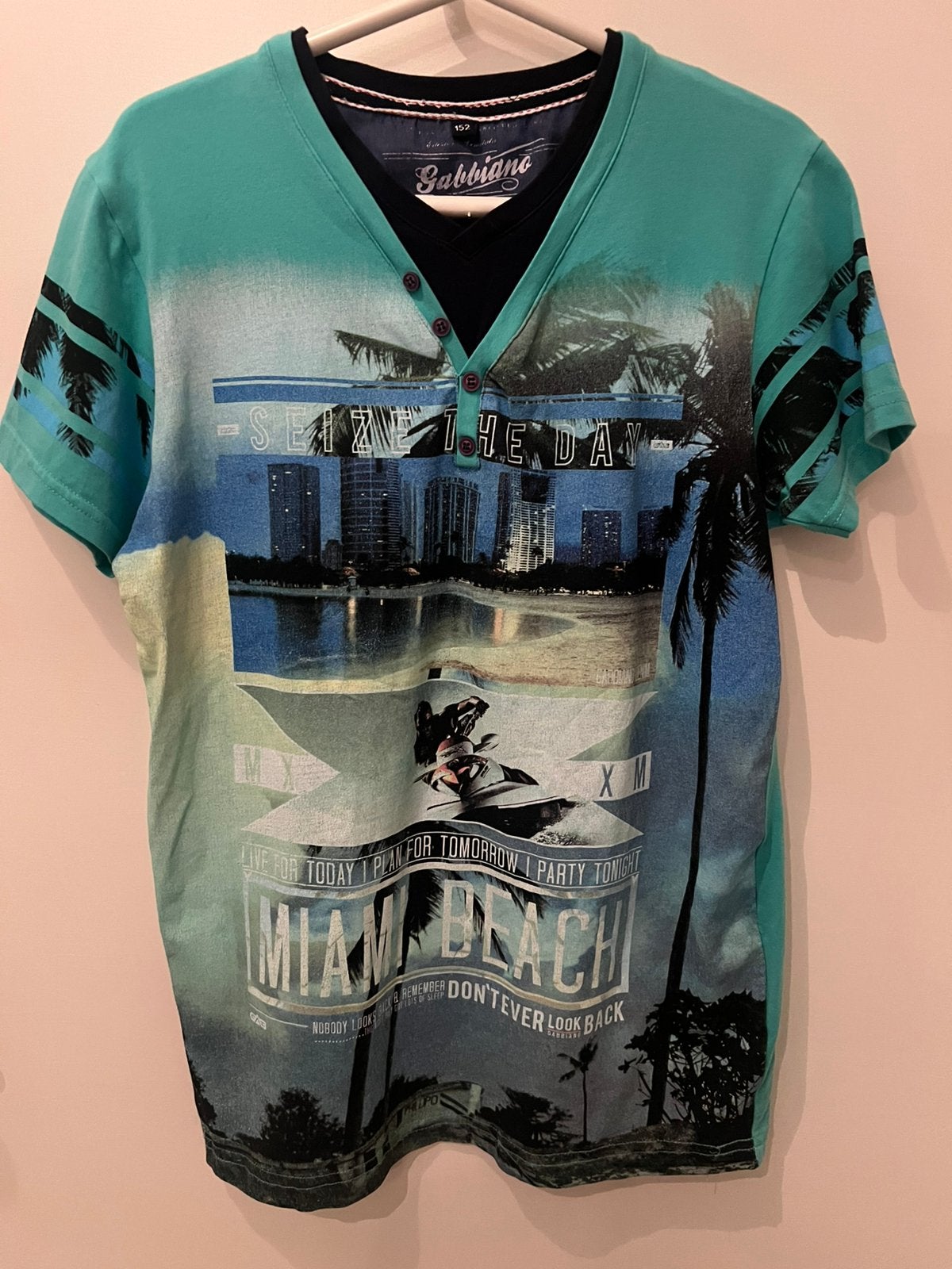 Vrolijk t-shirt Gabbianno 152, Ophalen of Verzenden, Zo goed als nieuw, Jongen, Shirt of Longsleeve