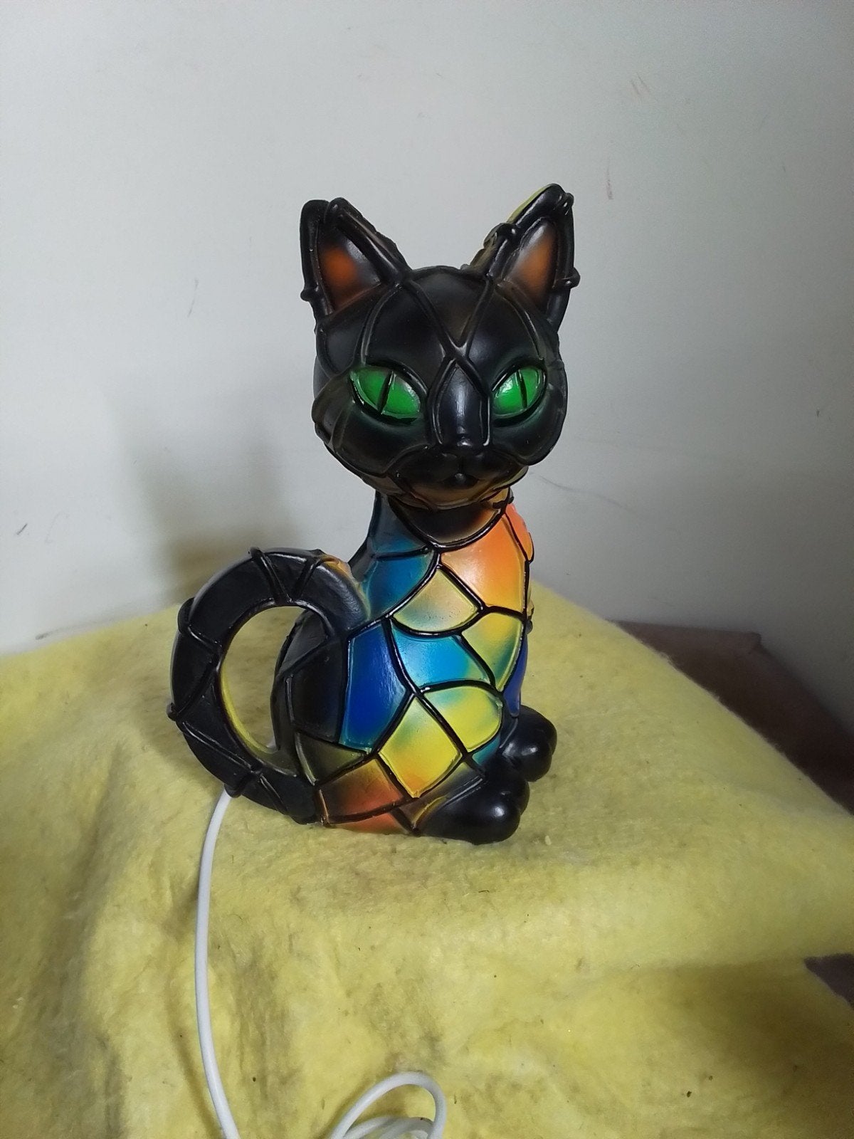 15301) Kleurrijke Kattenlamp - Tiffany Stijl, Ophalen of Verzenden, Zo goed als nieuw, Tiffany Stijl