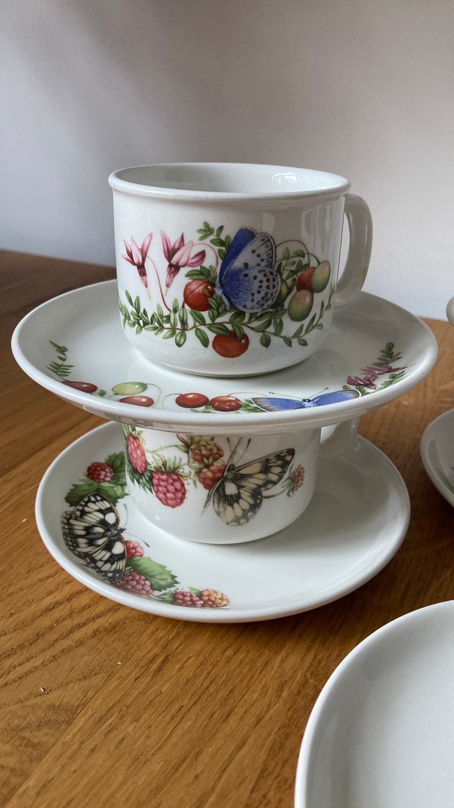 Mooie vintage kop en schoteltjes - Marjolein Bastin, Verzamelen, Porselein, Kristal en Bestek, Zo goed als nieuw, Kop en/of schotel