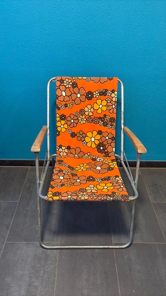 Vintage kapeerstoeltje met houten handvaten, Ophalen of Verzenden, Zo goed als nieuw, Campingstoel