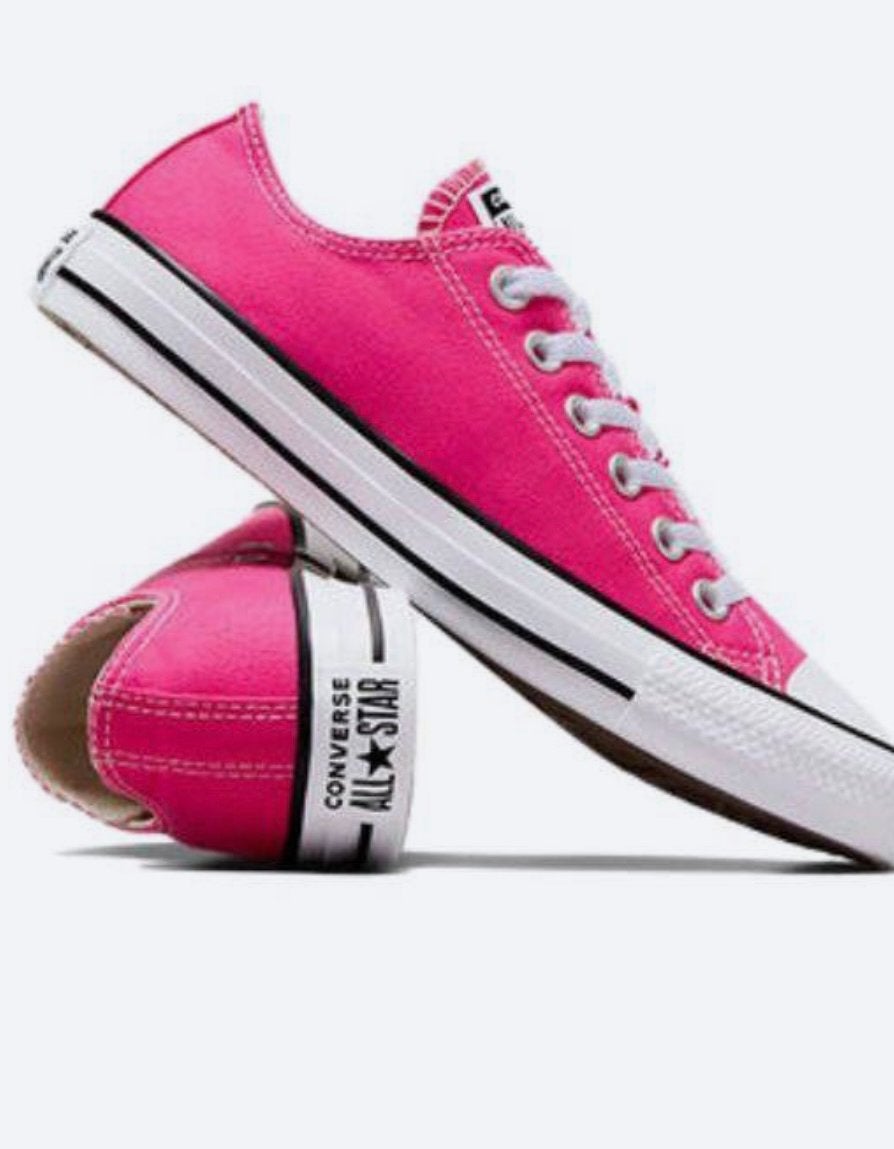 Gezocht deze kleur all stars, Overige kleuren, Ophalen of Verzenden, Sneakers of Gympen, Gedragen