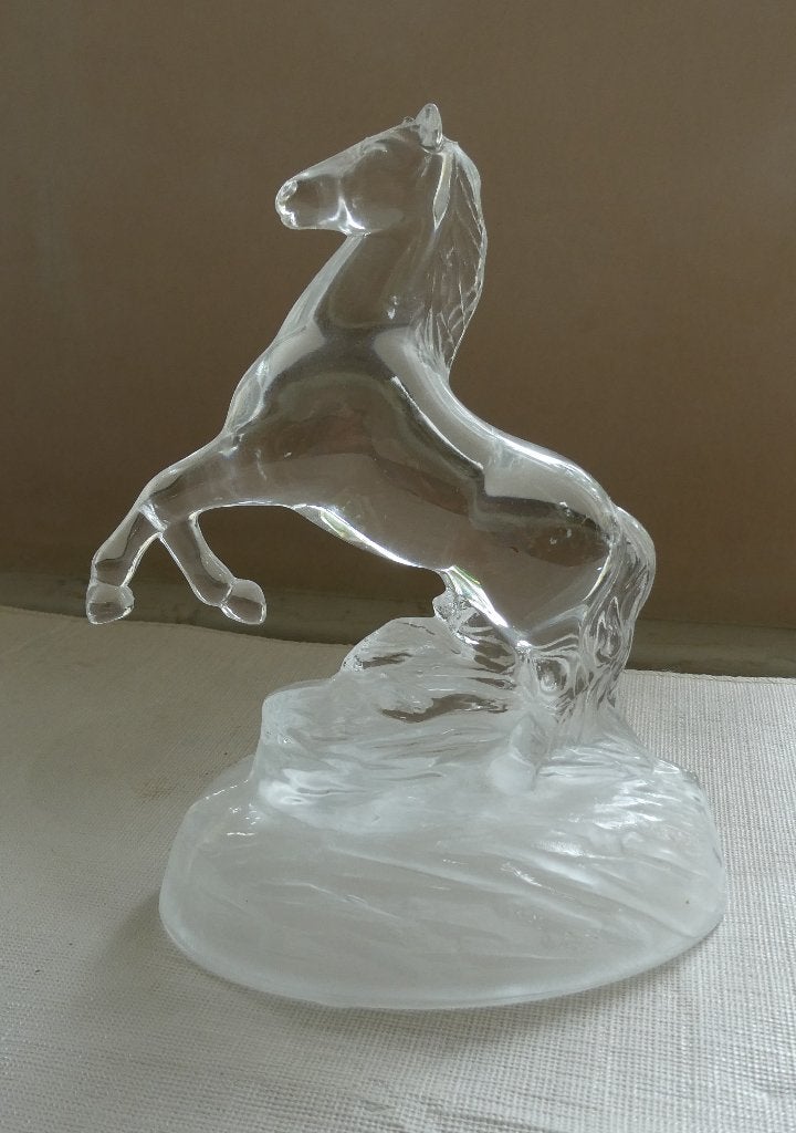 Cristal d'Arques Steigerend Paard, Ophalen