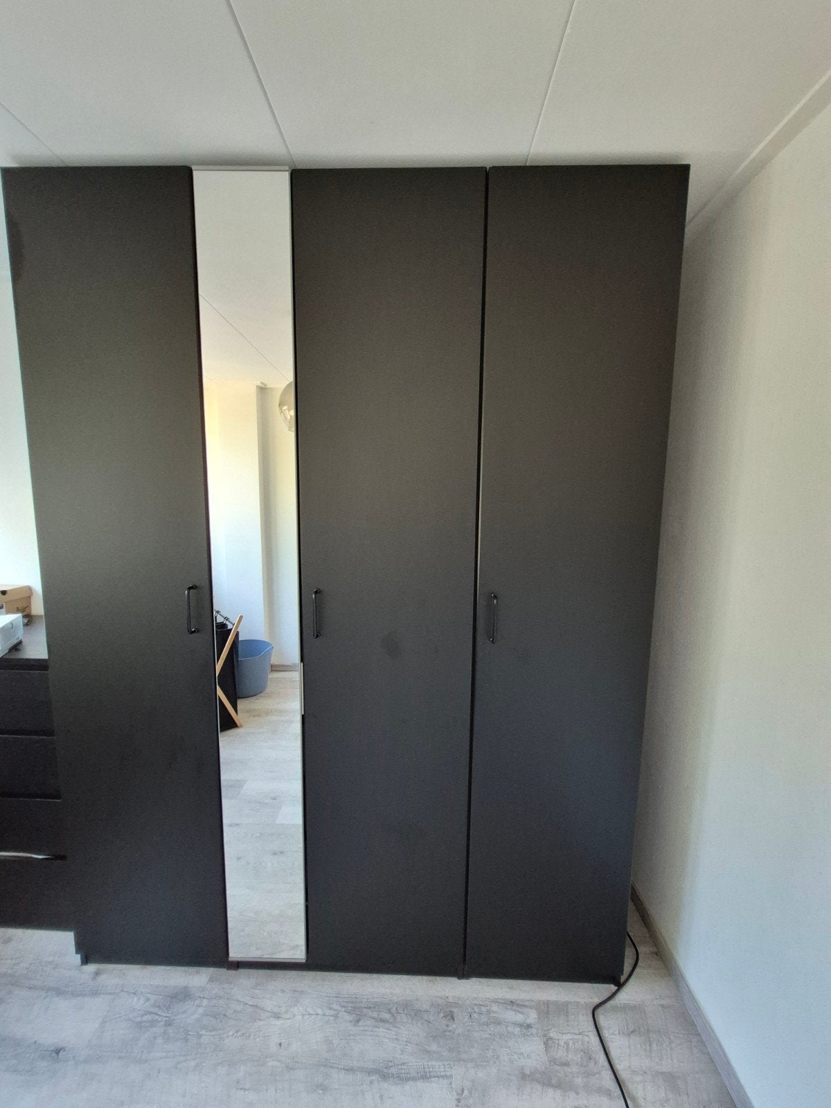 MOET VANDAAG WEG! NU zwarte pax met spiegel (236x175x60 cm), Huis en Inrichting, Kasten | Kledingkasten, Gebruikt, 200 cm of meer