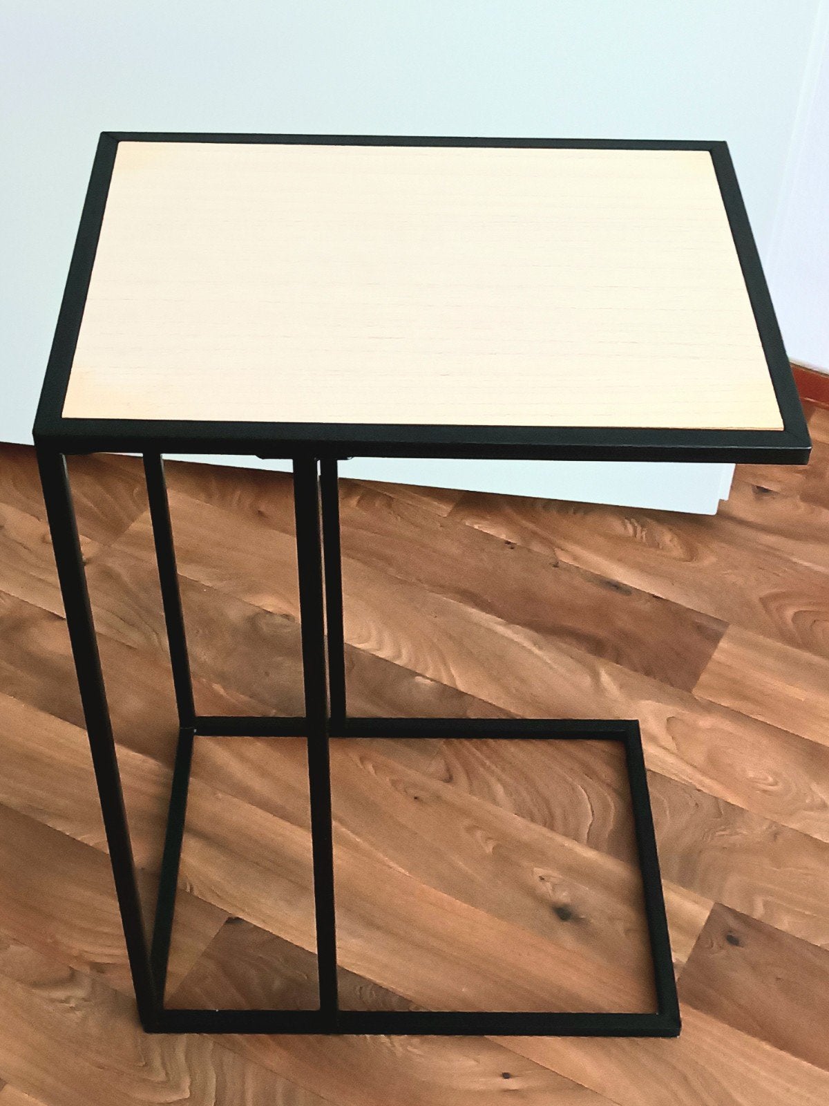 Nieuwe bijzettafel met metalen frame en houten blad, Ophalen, Nieuw, Rechthoekig, Modern industrieel