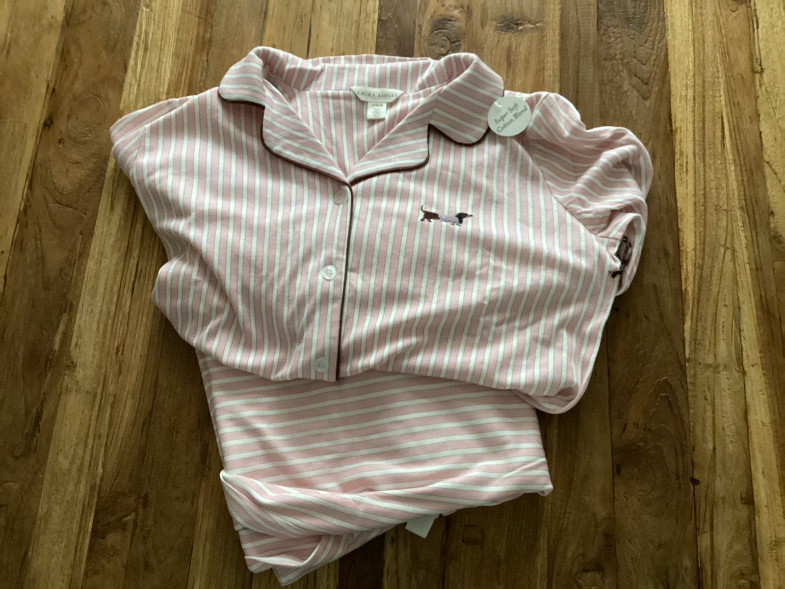 Laura Ashley Pyjamaset - Nieuw met lange mouwen,mt L, Kleding | Dames, Verzenden, Nieuw, Maat 38/40 (M)