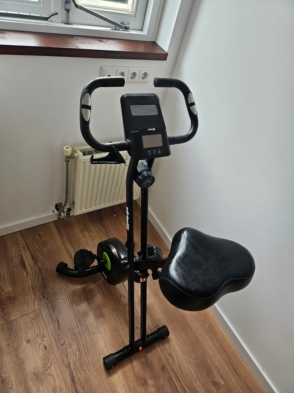 Inklapbare Virtufit hometrainer, Ophalen, Zo goed als nieuw, Metaal, Benen