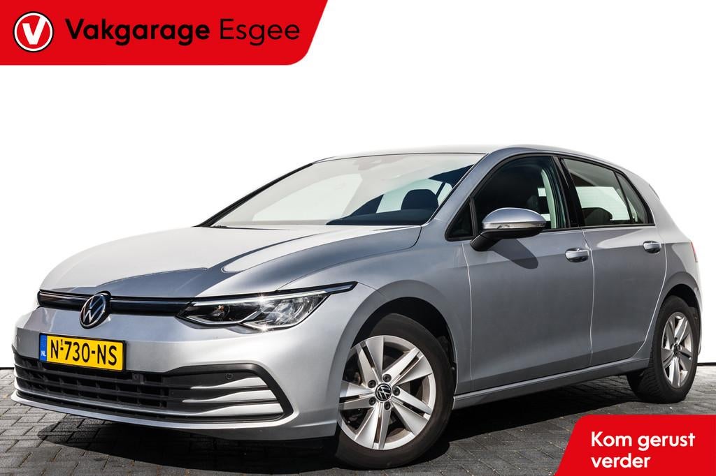 Volkswagen Golf 1.0 TSI Golf 8 | Digitaal instrumentenpaneel, 1160 kg, Stof, Gebruikt, Met garantie (alle)