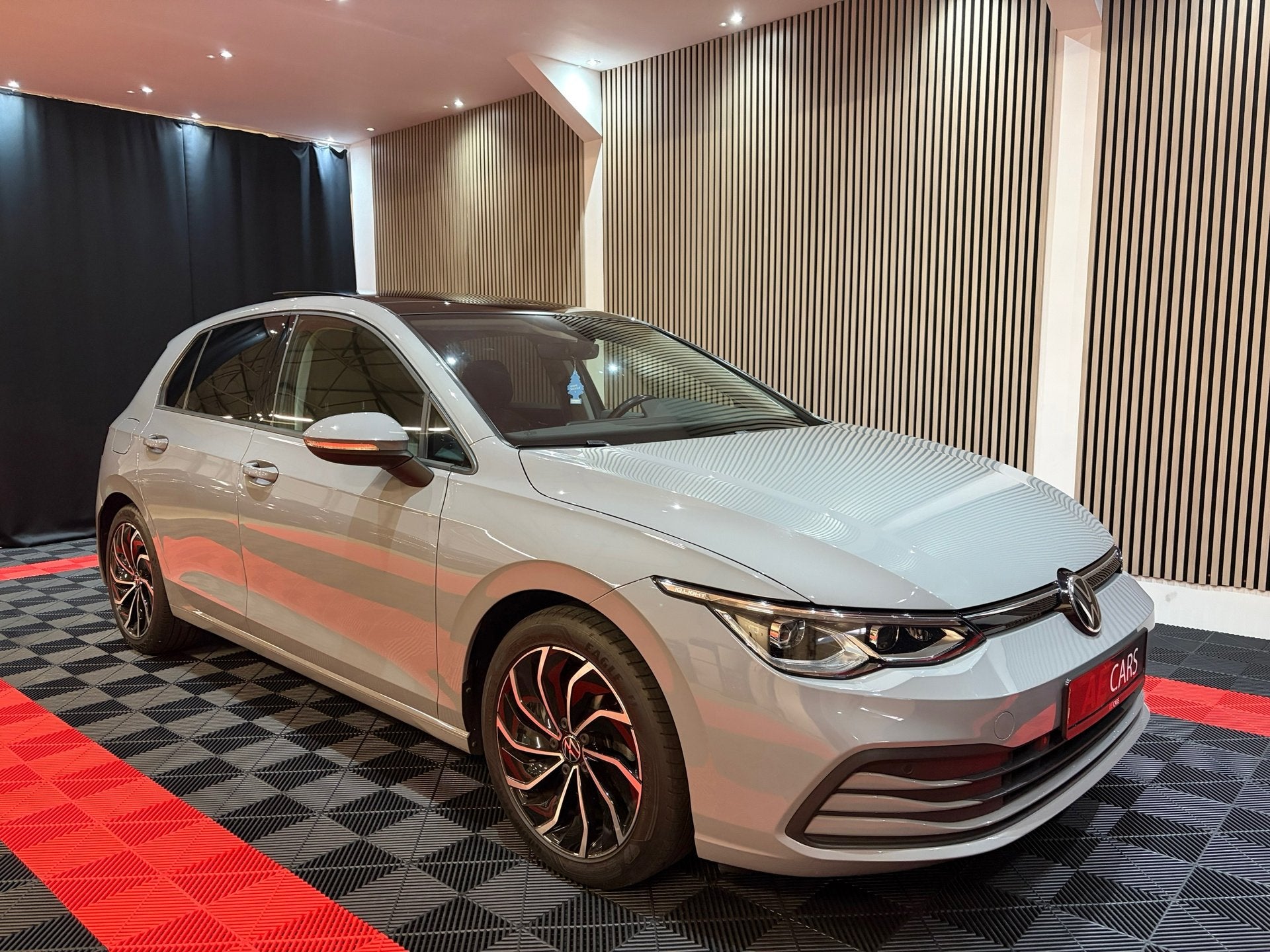 Volkswagen GOLF 1.5 eTSI Style DSG Automaat Pano Memory-Mass, Auto's, Dealer onderhouden, 4 cilinders, 150 pk, Bedrijf