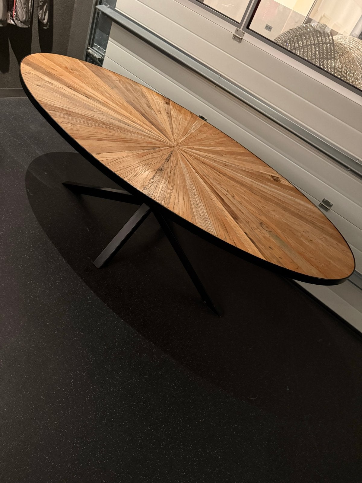 PTMD Luxe Ovale Eettafel met Kruispoot, 100 tot 150 cm, 200 cm of meer, Ophalen of Verzenden, Zo goed als nieuw