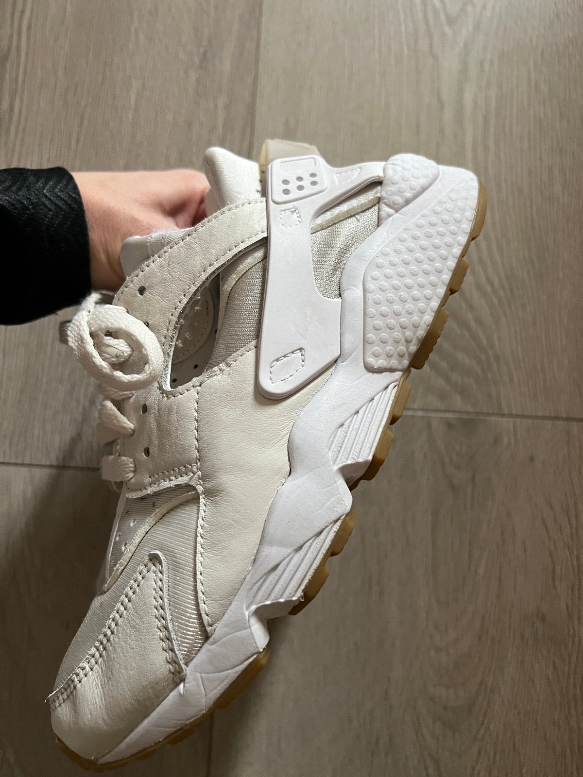 Nike Huarache sneakers wit - Maat 38, Ophalen of Verzenden, Gedragen, Wit, Sneakers of Gympen