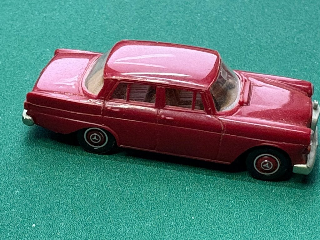 Brekina Mercedes Benz 190/200 IMG6838/9, Hobby en Vrije tijd, Modelauto's | 1:87, Ophalen of Verzenden, Zo goed als nieuw, Auto