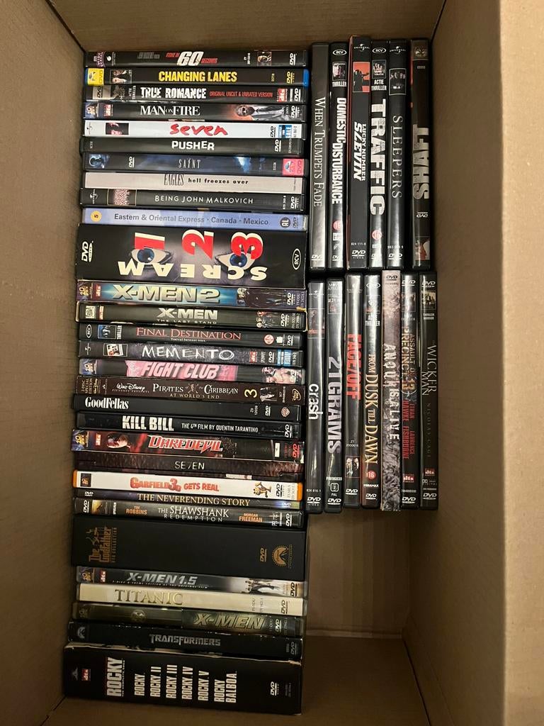 300+ DVD's, diverse films en boxsets, 3 dozen, Cd's en Dvd's, Ophalen, Alle leeftijden, Boxset, Zo goed als nieuw