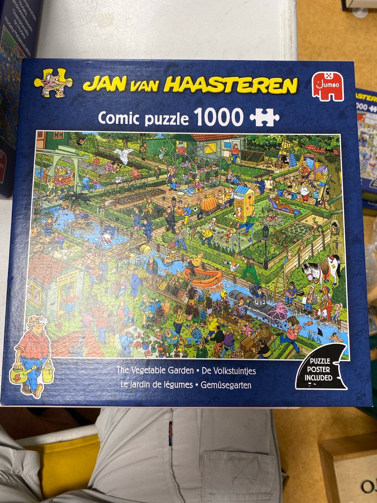 Jan van Haasteren Comic Puzzel - De Volkstuintjes 1000 stukj, Ophalen of Verzenden, 500 t/m 1500 stukjes, Zo goed als nieuw, Legpuzzel