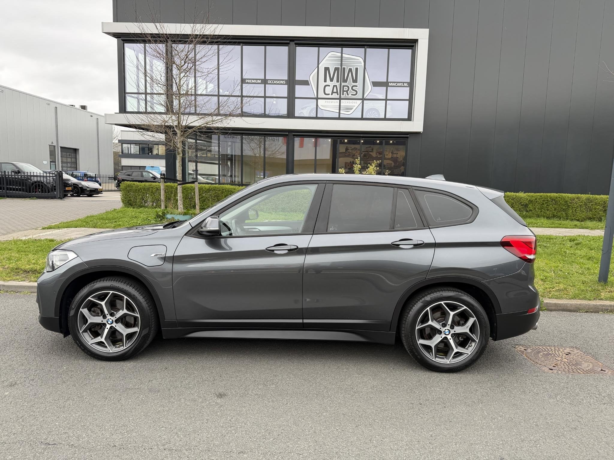 BMW X1 xDrive25e Exec. Carplay, Camera, Sportstoel , LED, Auto's, Automatische klimaatregeling, Stof, Gebruikt, Vierwielaandrijving