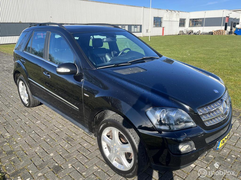 Mercedes M-klasse 320 CDI Edition Automaat / 4Matic / Leder, Auto's, Gebruikt, 255 €/maand, Bedrijf, Diesel