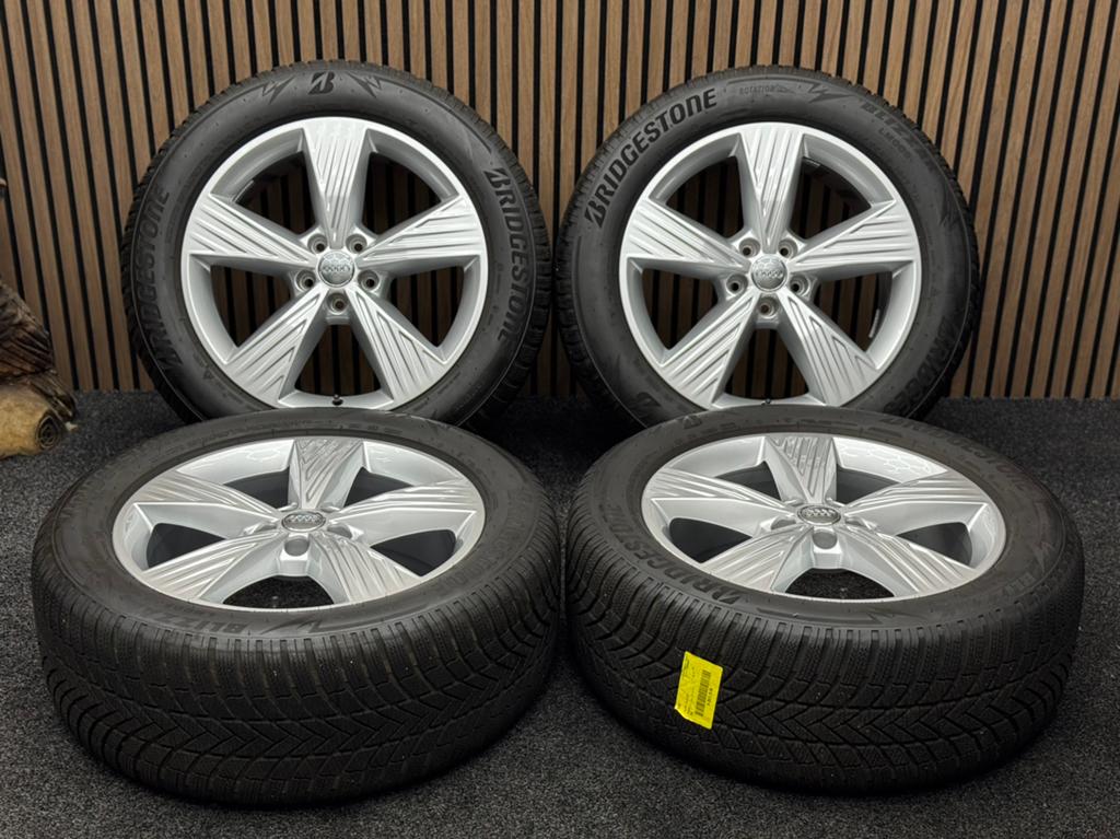 WINTER! Originele 19 inch Audi Q4 E-Tron 5x112 Bridgestone, Auto-onderdelen, Banden en Velgen, ., Banden en Velgen, Winterbanden