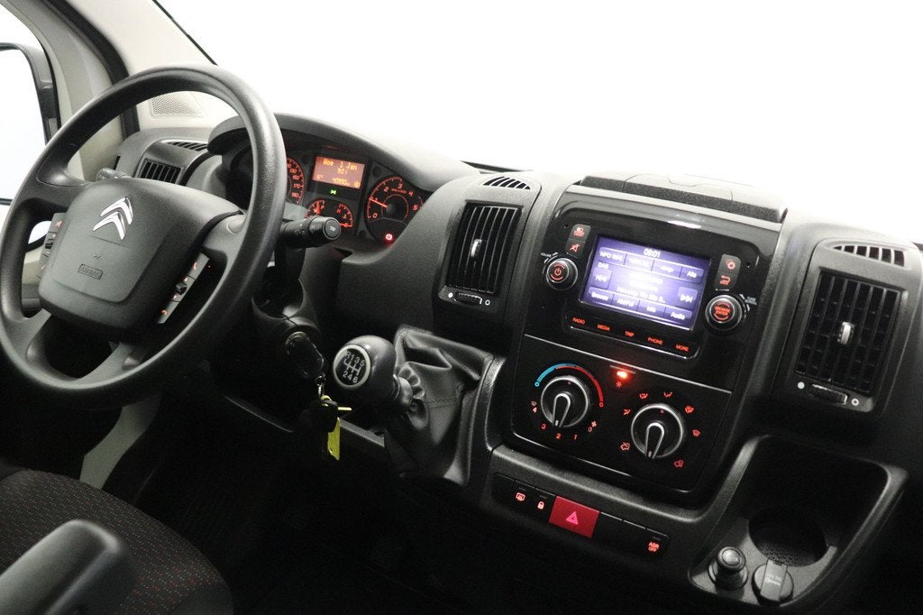 Citroën Jumper 2.2 BlueHDi L2H2 EURO 6 - Airco - Cruise - S, Voorwielaandrijving, Stof, Gebruikt, Citroën