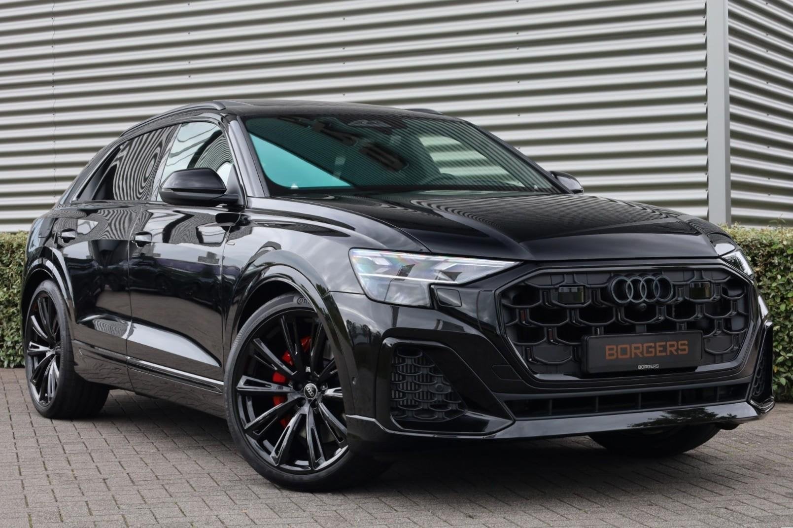 Audi Q8 60 TFSIe B&O Adv l Carbon l Volleder l Rode stikse, Automaat, Dealer onderhouden, Gebruikt, 2995 cc