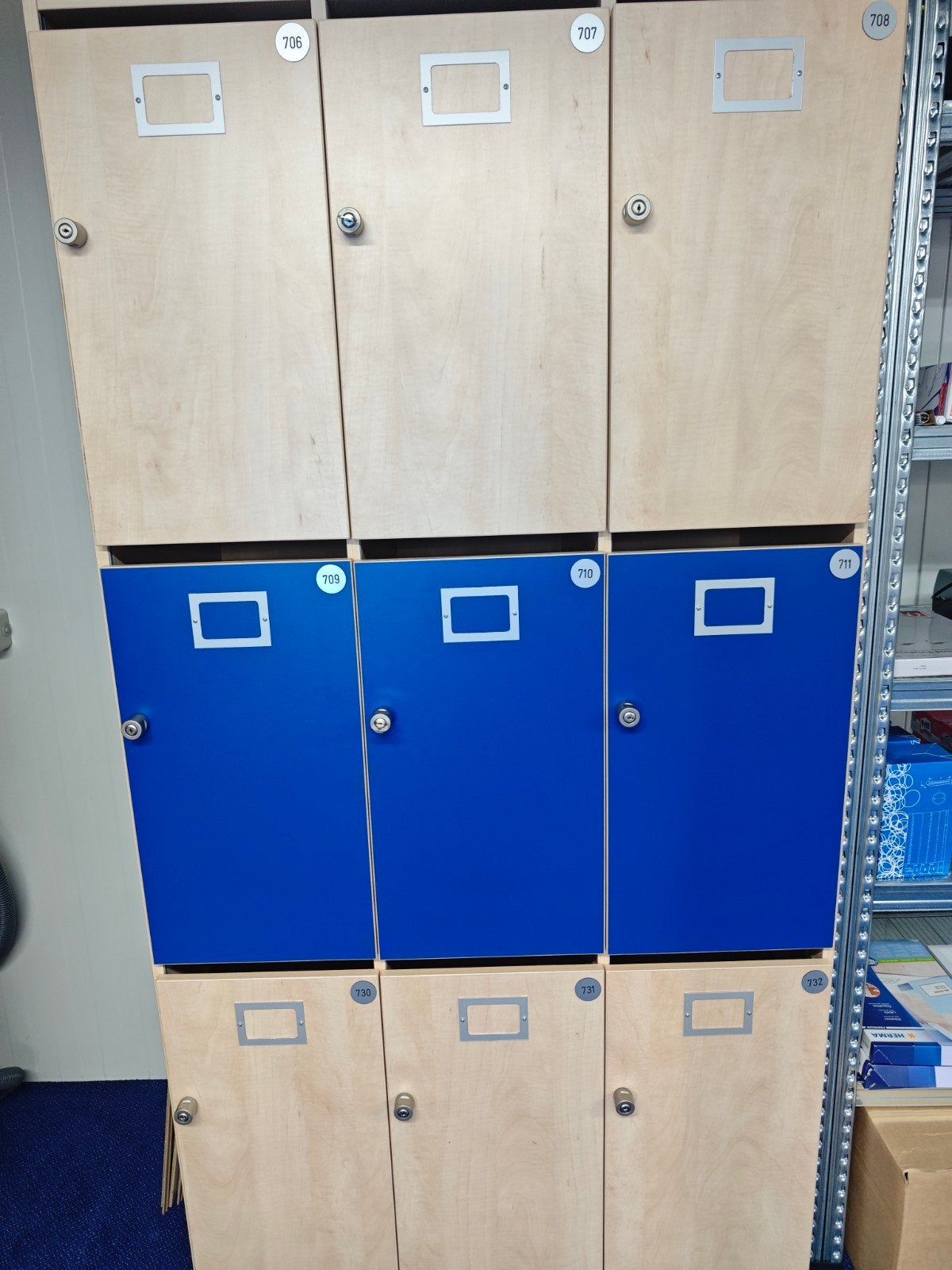 Set van 9 kluisjes - Hout en Blauw, Ophalen of Verzenden, Gebruikt, Modern