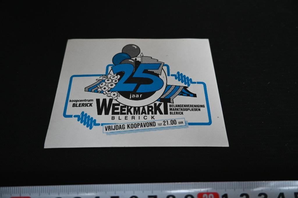 sticker Blerick Weekmarkt 25 jaar, Verzamelen, Ophalen, Zo goed als nieuw
