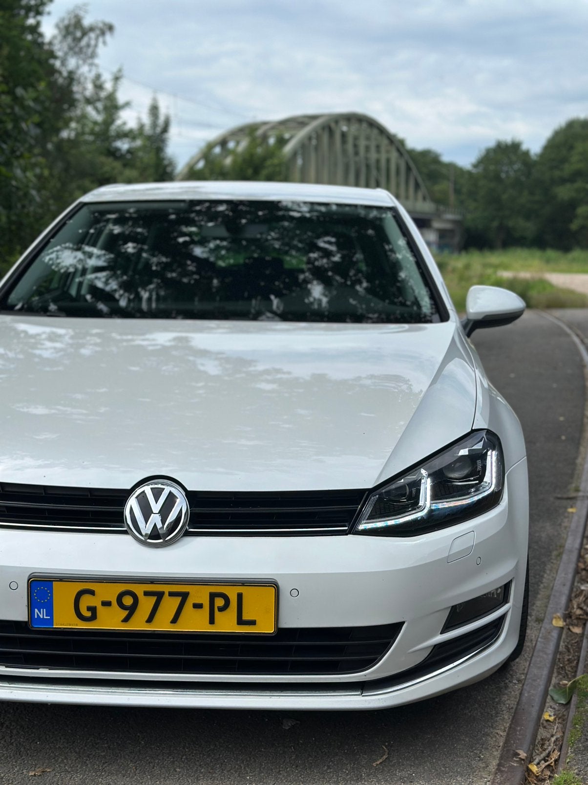 Volkswagen Golf 7 1.2 TSI Lounge LED Stuurvw Stoelvw 19”, Auto's, Volkswagen, Voorwielaandrijving, Stof, 4 cilinders, 610 kg
