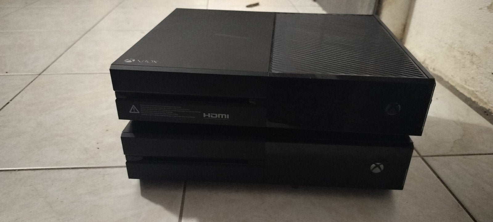 Xbox one 2x, Ophalen of Verzenden, Rechthoekig