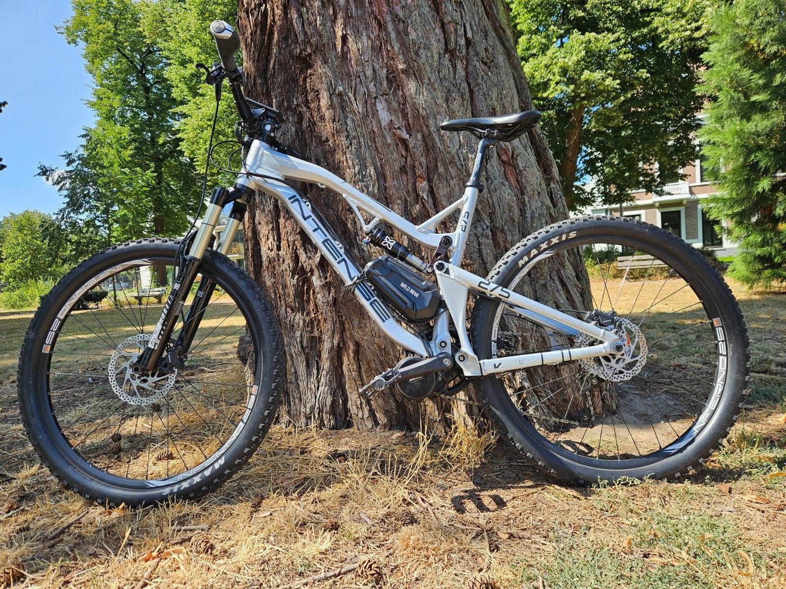 intense Spider 27.5 inch elektrische, Fully, 45 tot 49 cm, Zo goed als nieuw, Schijfrem