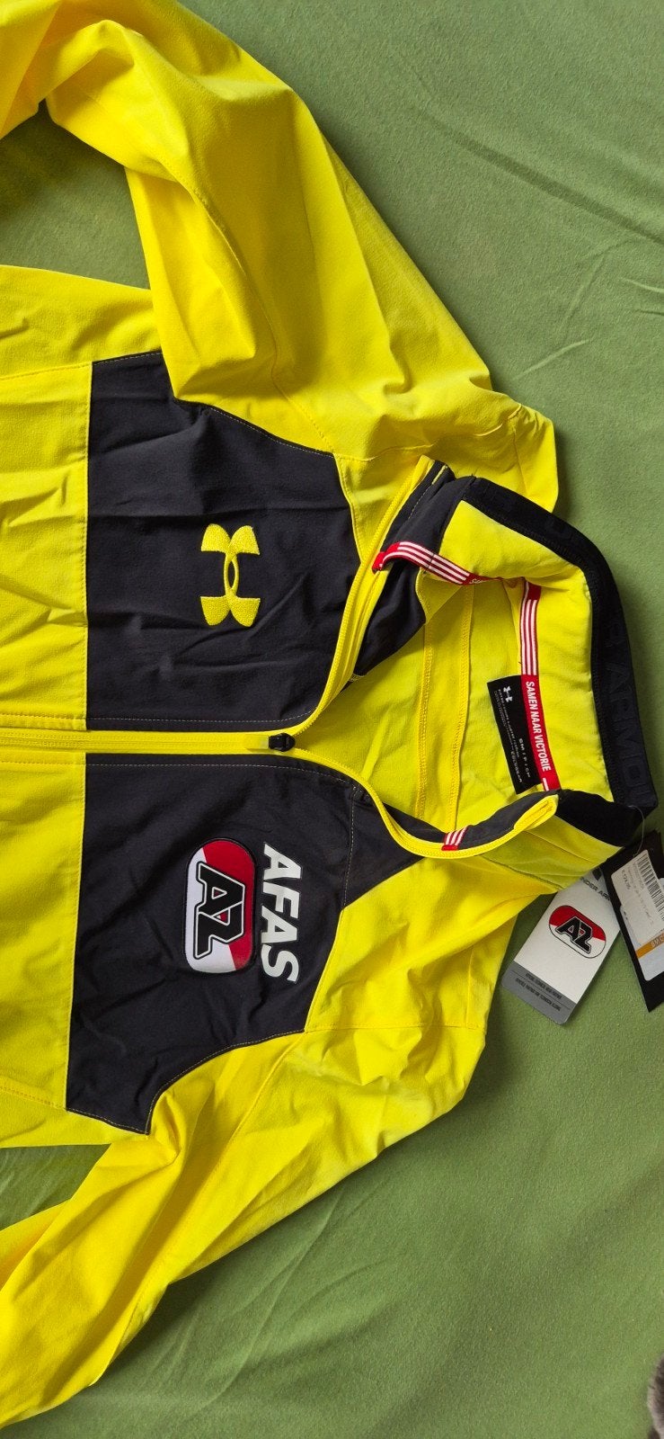 Under Armour AZ Alkmaar Trainingsjas Maat S Nieuw, Geel, Under Armour, Nieuw, Ophalen of Verzenden