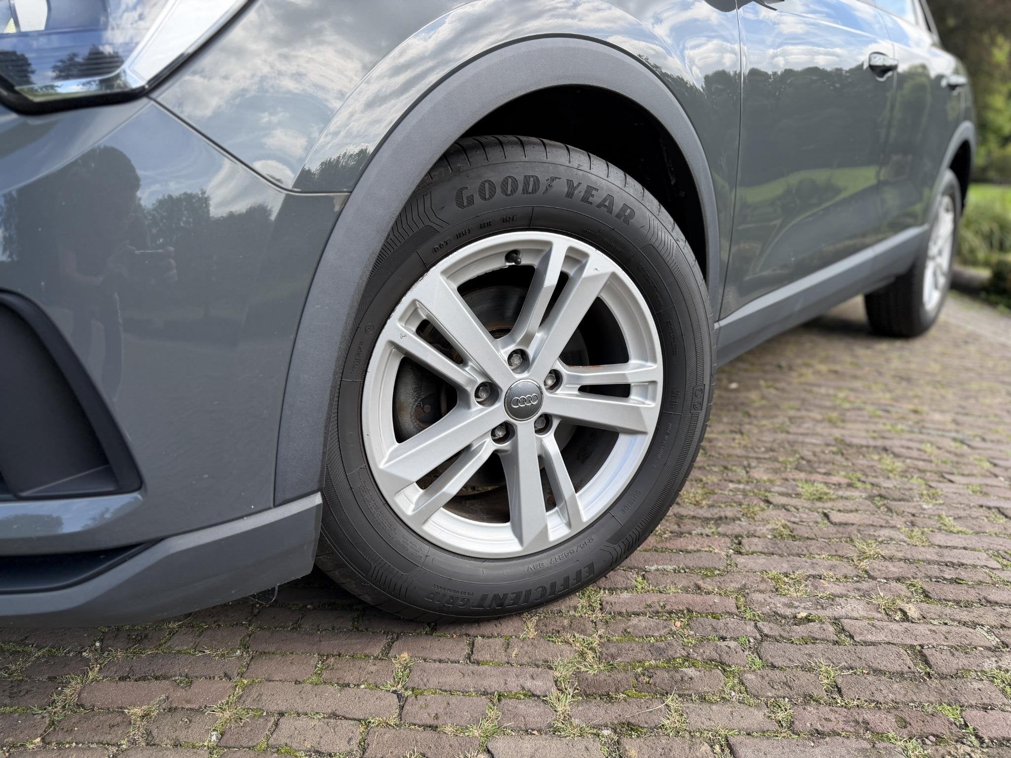 Audi Q3 35 TFSI Advanced Pro Line | Blind Spot | Adaptive |, Auto's, Stof, 4 cilinders, 150 pk, Bedrijf