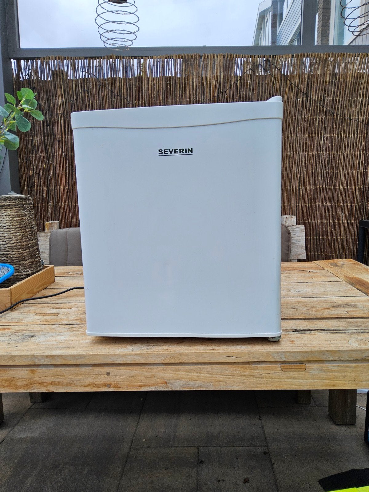 Severin mini vriezer - Ideaal voor kleine ruimte, Ophalen, Gebruikt, Minder dan 85 cm