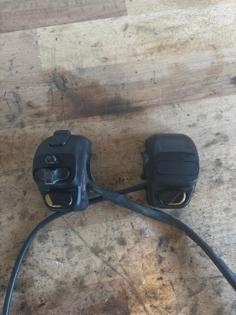 Stuurschakelaar links en rechts Peugeot Speedfight 2, Fietsen en Brommers, Brommeronderdelen | Scooters, Ophalen of Verzenden
