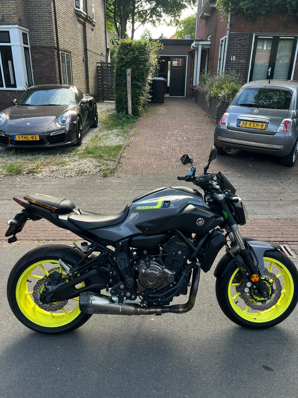 Yamaha MT-07 ABS (2018) | MIVV / Nieuwe banden & kettingset, Particulier, Naked bike