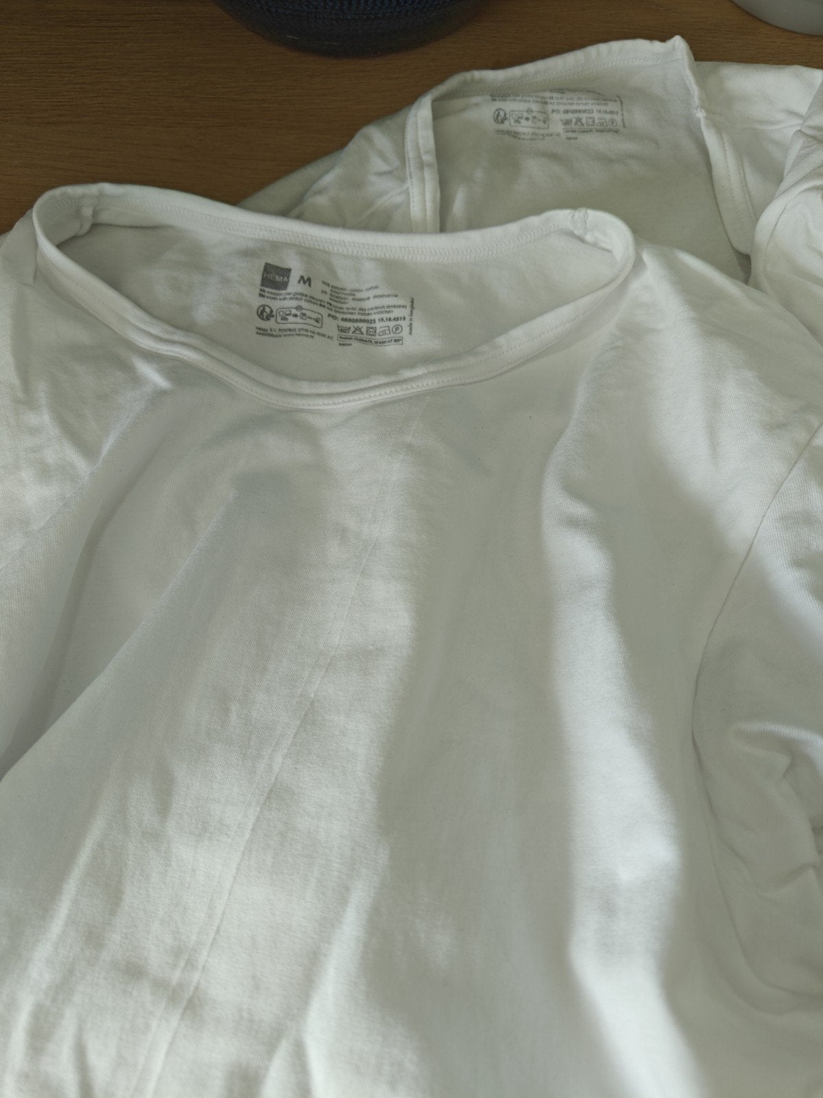 2x Hema effen witte T-shirts, maat M, z.g.a.n., Kleding | Heren, Hema, Maat 48/50 (M), Wit, Ophalen of Verzenden