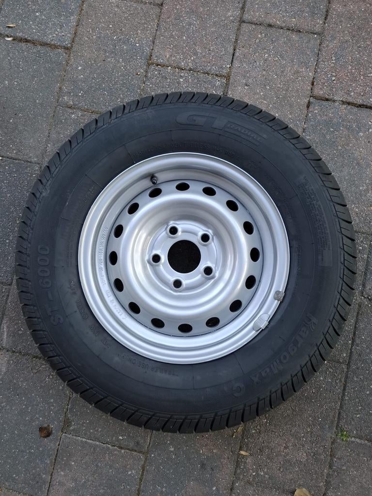 2x Nieuwe Luchtbanden met Stalen Velgen - 185R14C, Auto-onderdelen, Banden en Velgen, 14 inch, Overige, Banden en Velgen, Nieuw