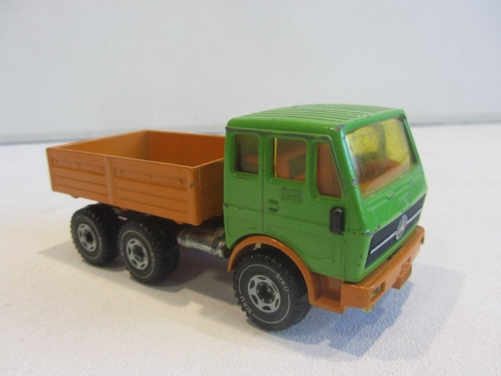 SIKU MERCEDES BENZ 2332, Ophalen of Verzenden, Gebruikt