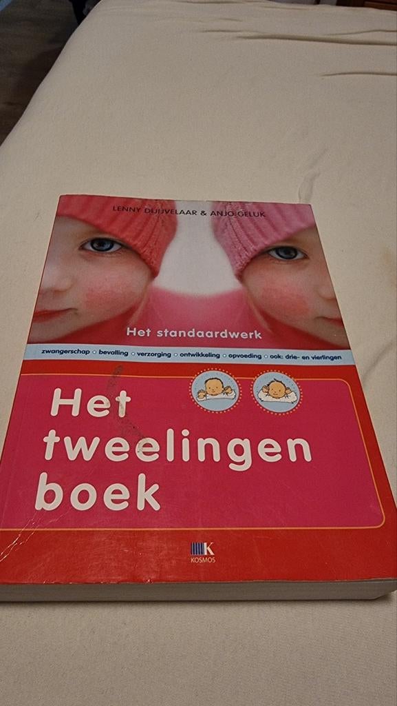 Anjo Geluk - Het tweelingenboek, Anjo Geluk; Lenny Duijvelaar, Zwangerschap en Bevalling, Ophalen of Verzenden, Zo goed als nieuw