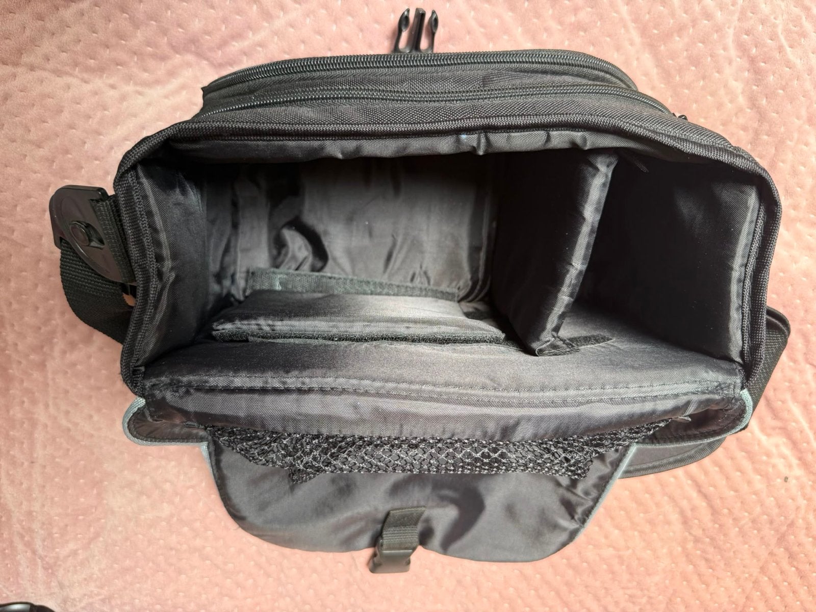 Nikon cameratas - Schoudertas voor camera en accessoires, Audio, Tv en Foto, Gebruikt, Gevoerd, Ophalen of Verzenden, Zwart