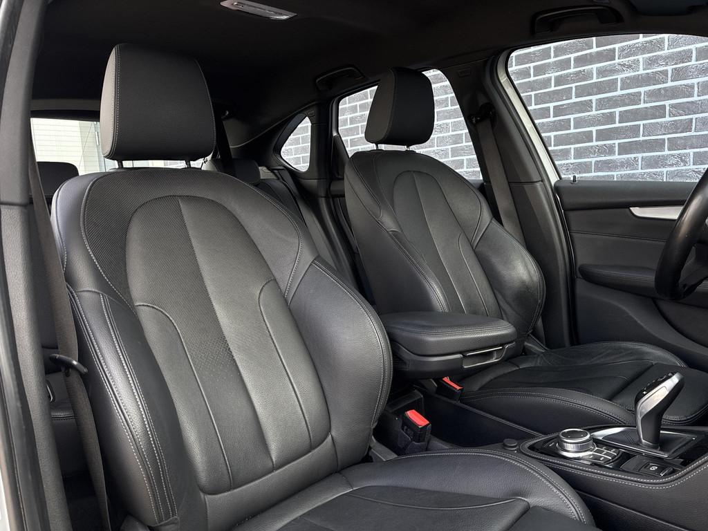 BMW 2-serie Active Tourer 220i High Executive | M-Sport | He, 1998 cc, Gebruikt, Zilver of Grijs, 2-Serie Active Tourer