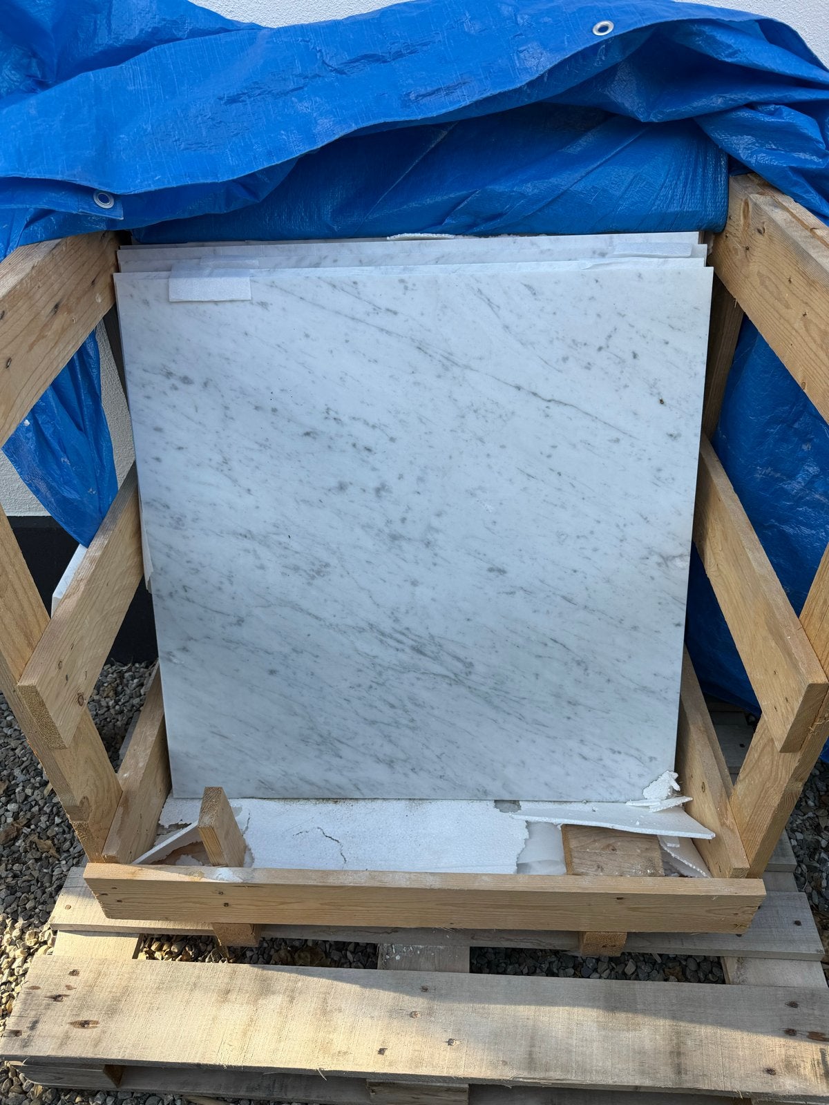 Gezoet marmer “Bianca Carrara” tegels 80x80 cm (9 stuks), Ophalen, 60 cm of meer, Nieuw, 5 tot 10 m²