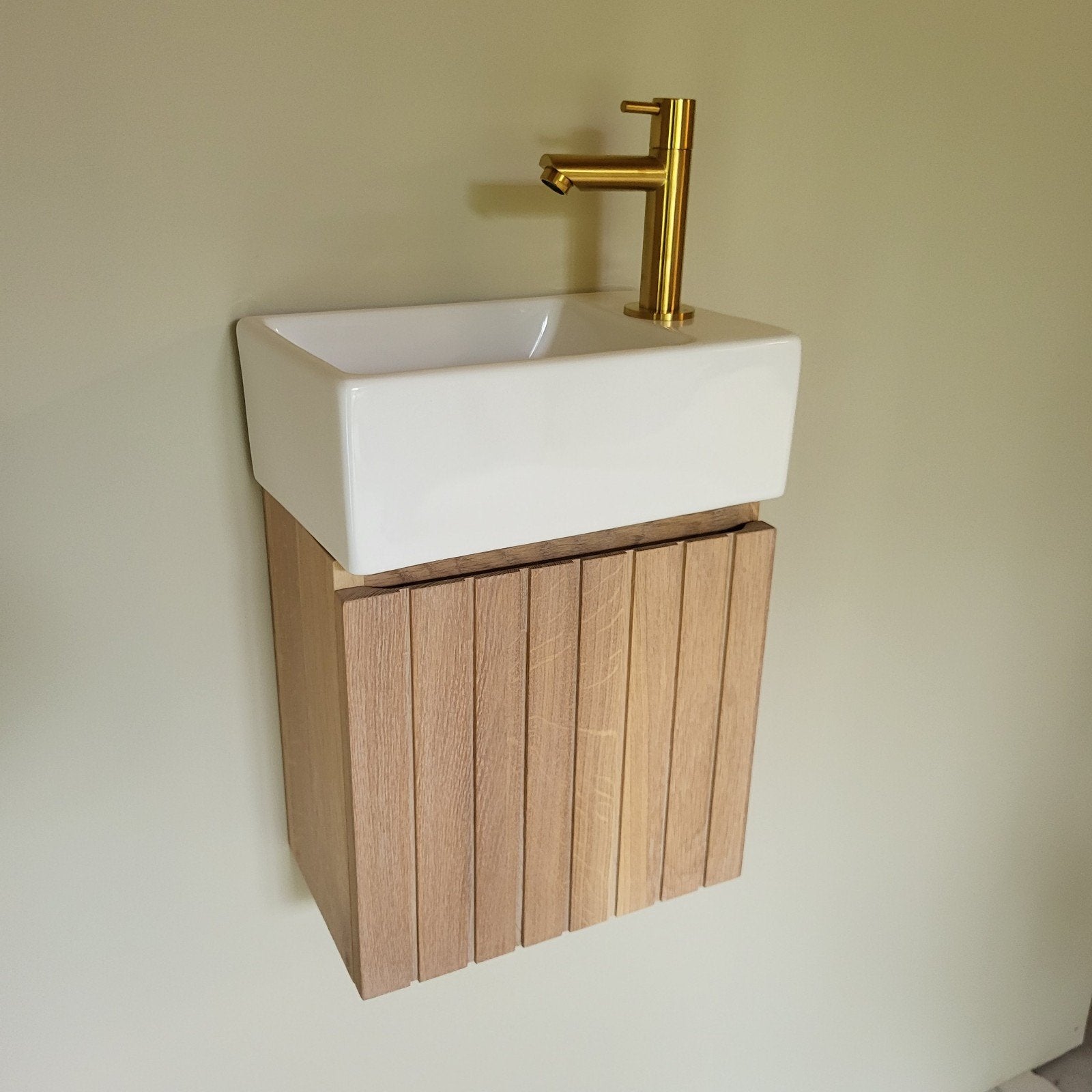 Massief eiken toiletmeubel | badmeubel | fonteintje  | wc, Huis en Inrichting, Ophalen